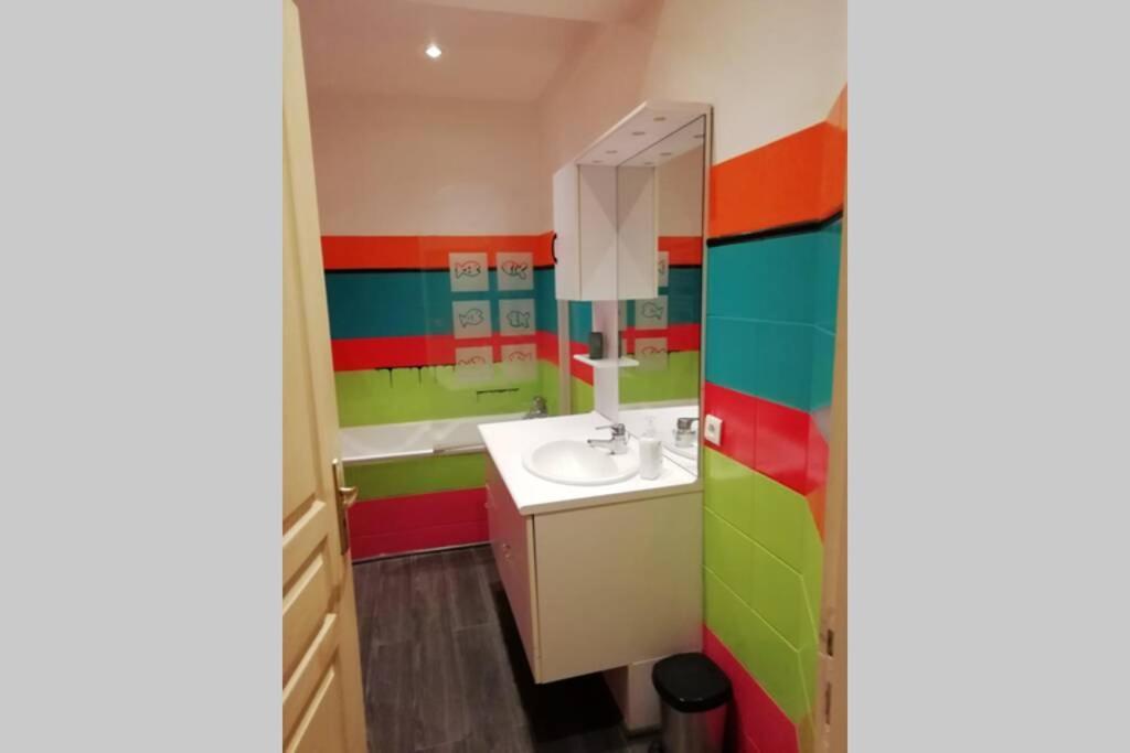 Tulle : Bel Appartement Lumineux En Centre Ville Exteriér fotografie
